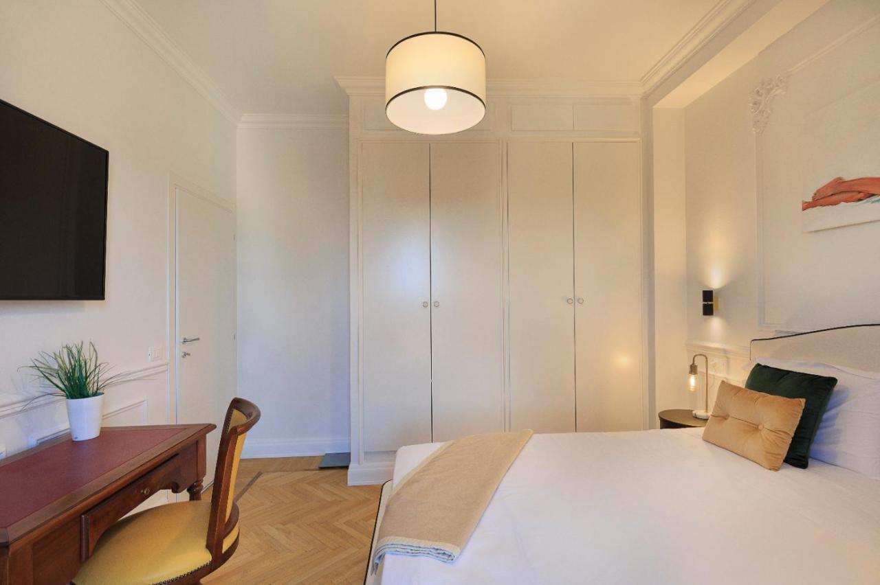 Apartamento Iris Apartman Lesa Kültér fotó